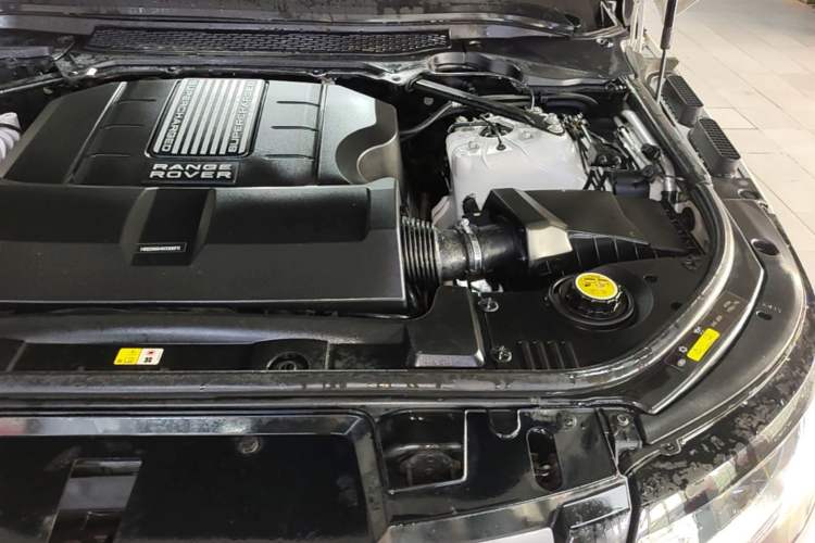 Used Land Rover Range Sport  Engine Bay Left