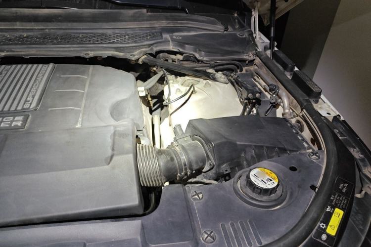 Used Land Rover Range Sport 2014 3.0 SC V6 HSE DYNAMIC Engine Bay Left
