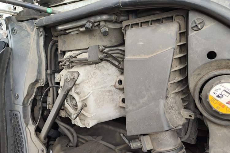 Used Land Rover Range Sport 2014 3.0 SC V6 HSE DYNAMIC Engine Bay Left
