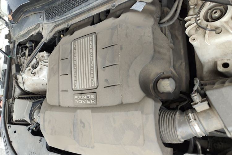 Used Land Rover Range Sport 2014 3.0 SC V6 HSE DYNAMIC Engine Bay