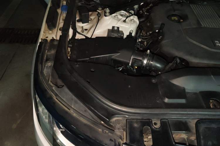 Used Land Rover Range Sport  Engine Bay Right