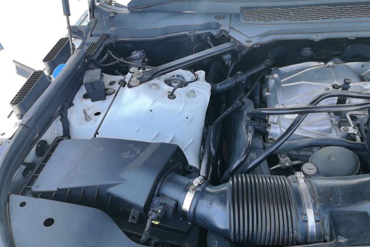 Used Land Rover Range Sport 2014 3.0 V6 SC Gasoline Version HSE Engine Bay Right