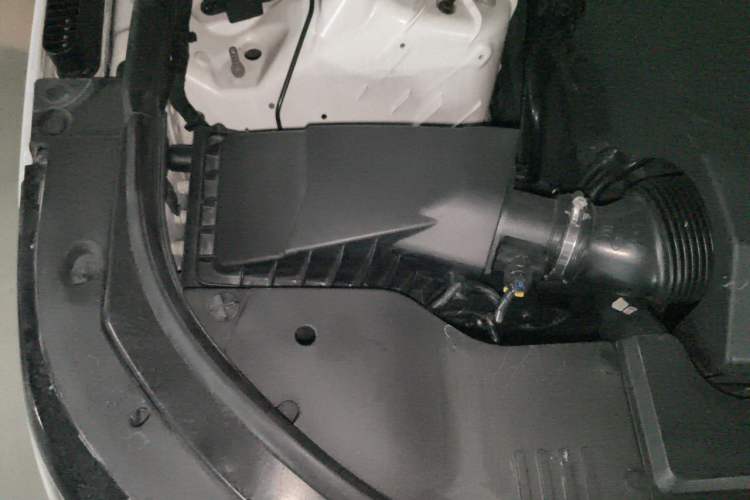 Used Land Rover Range Sport 2014 3.0 SC V6 HSE Engine Bay Right