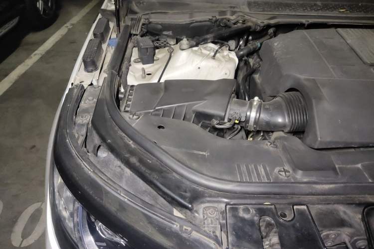 Used Land Rover Range Sport 2014 3.0 SC V6 HSE DYNAMIC Engine Bay Right