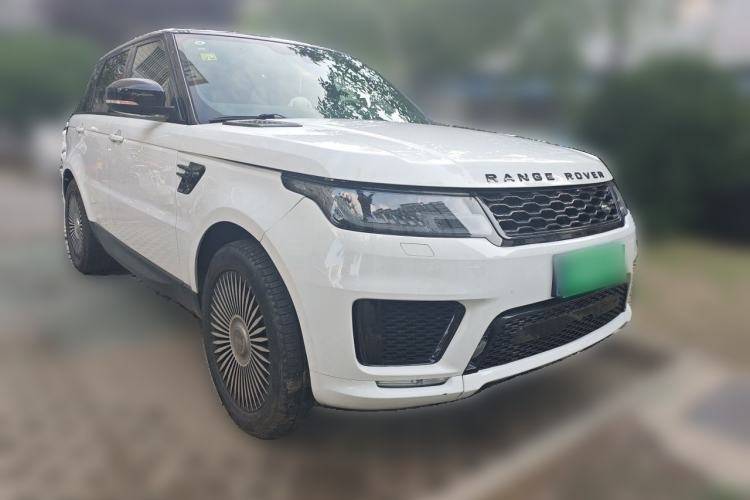 Used Land Rover Range Sport 2014 3.0 SC V6 HSE Front Right 45 Deg