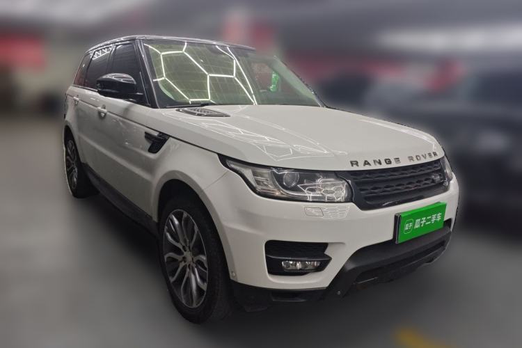 Used Land Rover Range Sport 2014 3.0 SC V6 HSE DYNAMIC Front Right 45 Deg
