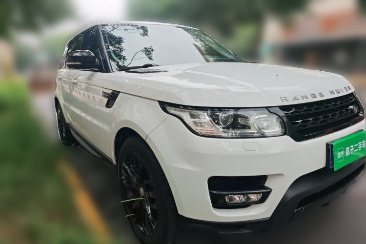Used Land Rover Range Sport 2014 3.0 SC V6 HSE DYNAMIC Front Right 45 Deg