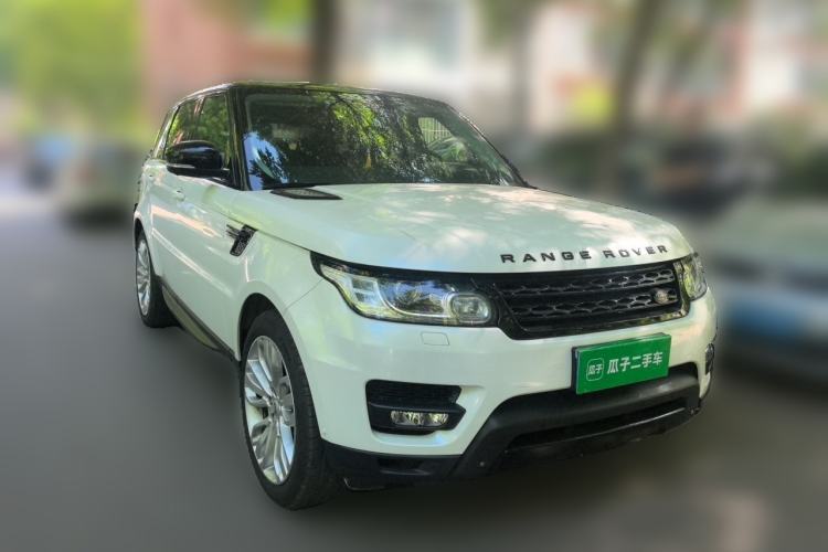 Used Land Rover Range Sport 2014 3.0 SC V6 HSE DYNAMIC Front Right 45 Deg