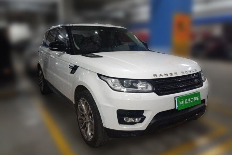 Used Land Rover Range Sport 2014 3.0 SC V6 HSE DYNAMIC Front Right 45 Deg