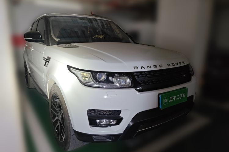 Used Land Rover Range Sport 2014 3.0 SC V6 HSE DYNAMIC Front Right 45 Deg