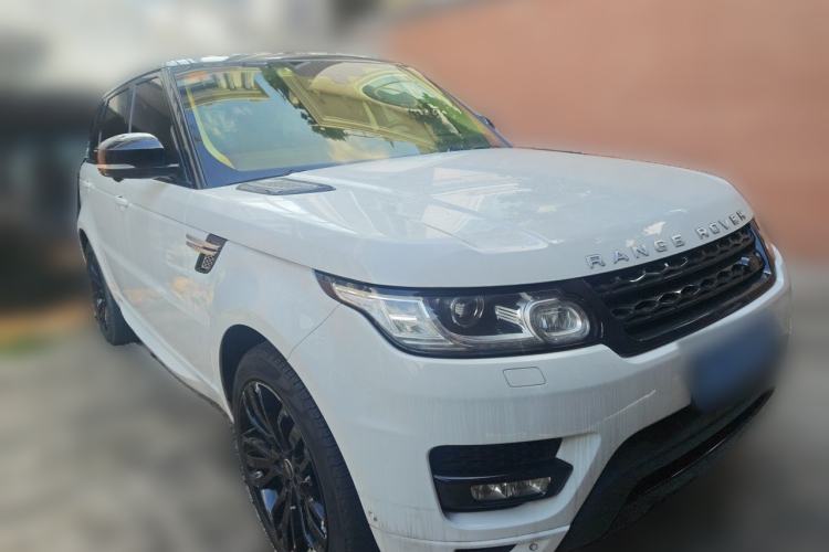 Used Land Rover Range Sport 2014 3.0 SC V6 HSE Front Right 45 Deg