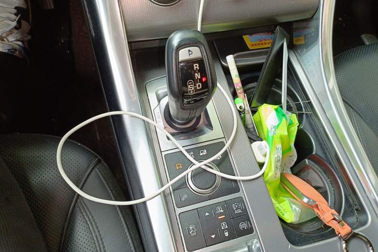 Used Land Rover Range Sport 2014 3.0 SC V6 HSE Gear Lever