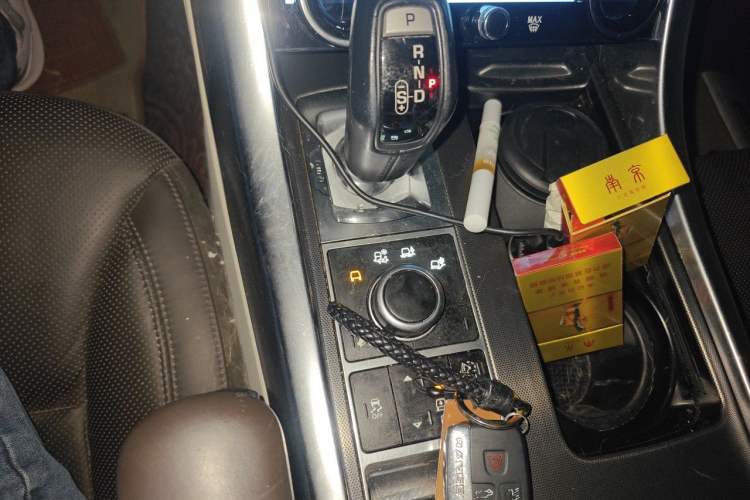 Used Land Rover Range Sport 2014 3.0 SC V6 HSE DYNAMIC Gear Lever