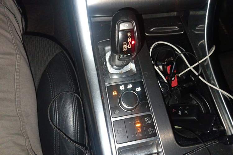 Used Land Rover Range Sport  Gear Lever