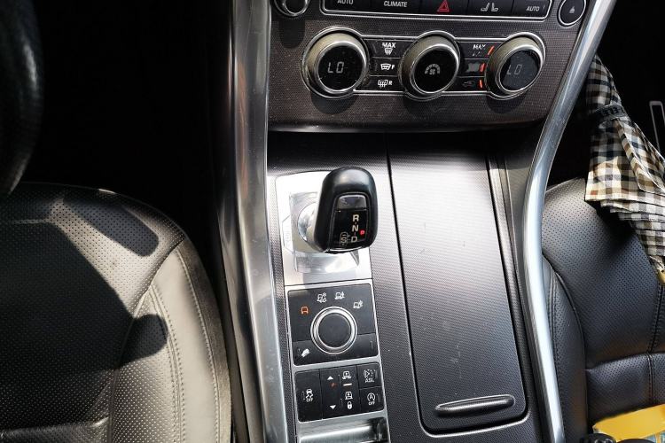 Used Land Rover Range Sport 2014 3.0 SC V6 HSE DYNAMIC Gear Lever