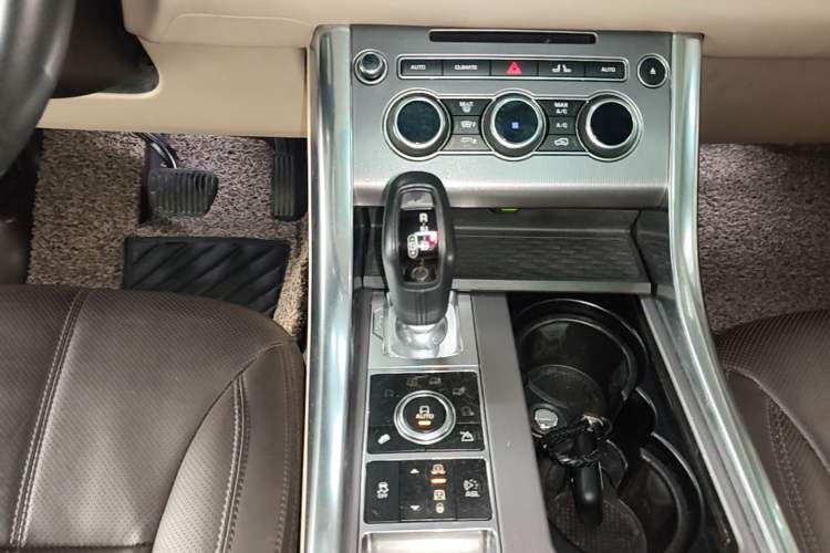 Used Land Rover Range Sport  Gear Lever