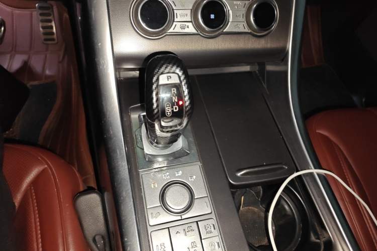 Used Land Rover Range Sport 2014 3.0 SC V6 HSE DYNAMIC Gear Lever