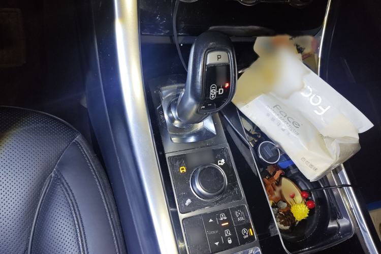 Used Land Rover Range Sport 2014 3.0 SC V6 HSE Gear Lever