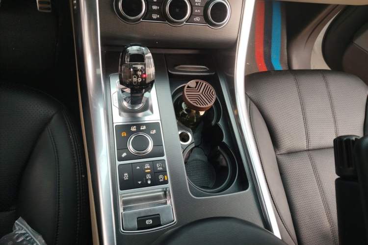 Used Land Rover Range Sport 2014 3.0 SC V6 HSE Gear Lever