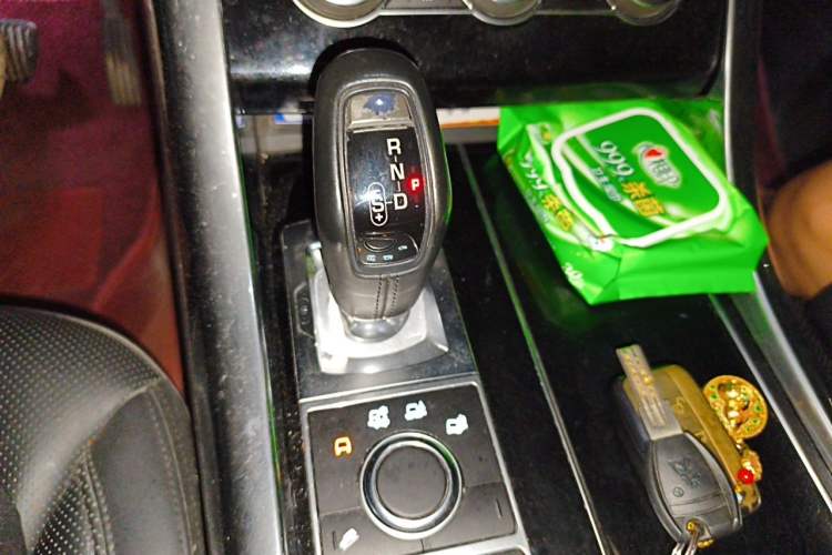 Used Land Rover Range Sport 2014 3.0 SC V6 HSE Gear Lever