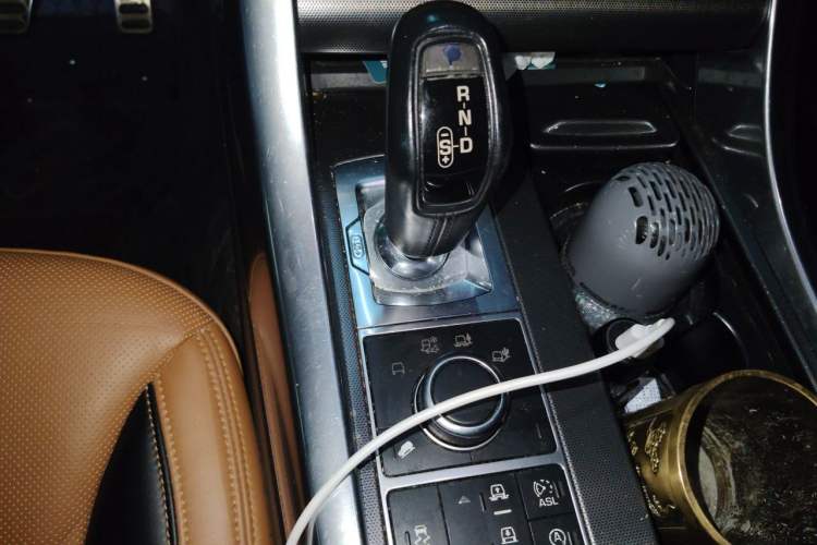 Used Land Rover Range Sport 2014 3.0 SC V6 HSE DYNAMIC Gear Lever