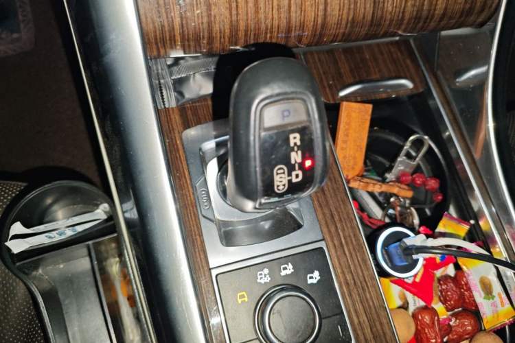 Used Land Rover Range Sport 2014 3.0 SC V6 HSE Gear Lever