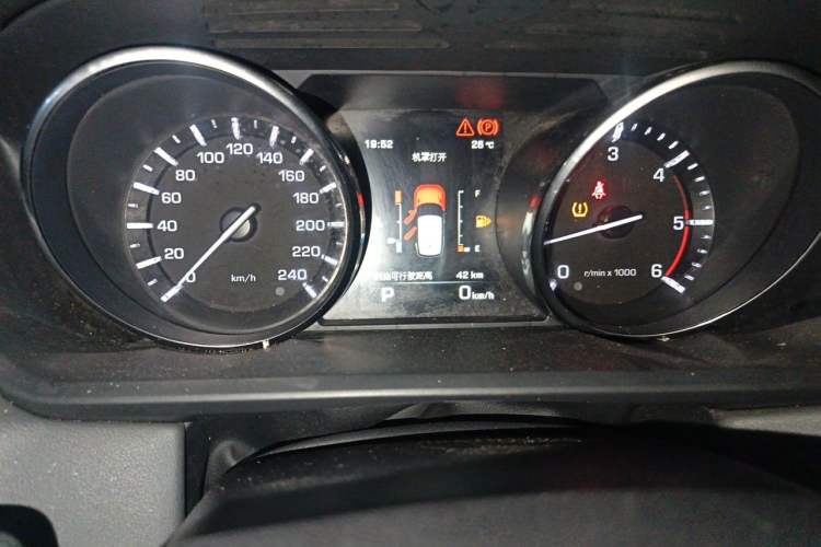 Used Land Rover Range Sport  Instrument Cluster