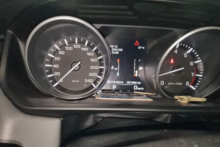 Used Land Rover Range Sport 2014 3.0 SC V6 HSE Instrument Cluster
