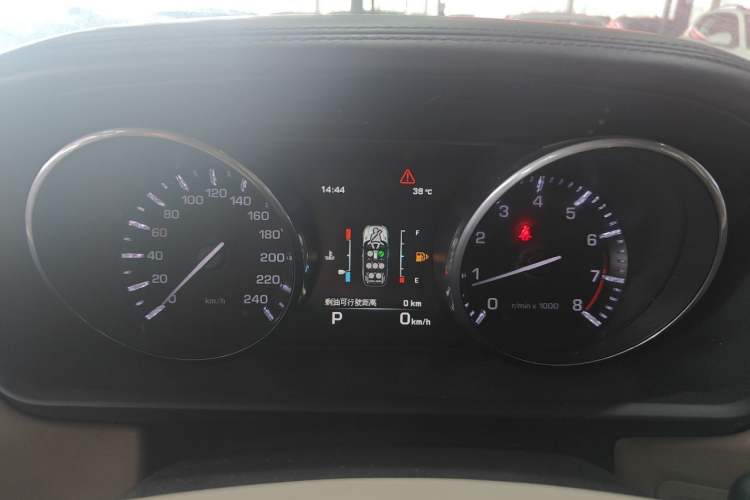 Used Land Rover Range Sport 2014 3.0 SC V6 HSE Instrument Cluster