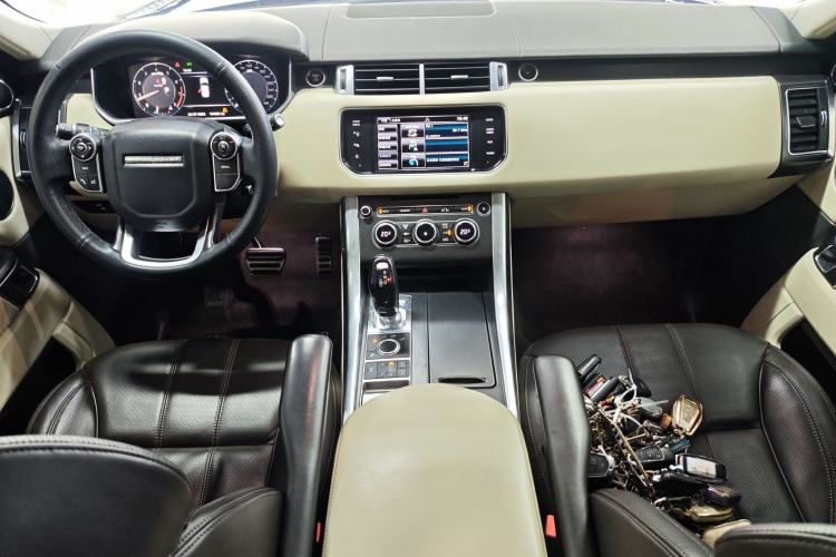 Used Land Rover Range Sport 2014 3.0 SC V6 HSE DYNAMIC Interior 1