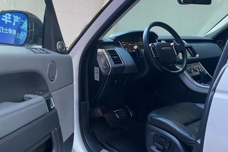 Used Land Rover Range Sport 2014 3.0 SC V6 HSE DYNAMIC Interior 2