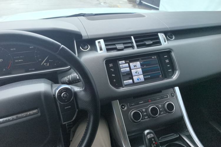 Used Land Rover Range Sport 2014 3.0 SC V6 HSE Interior 3