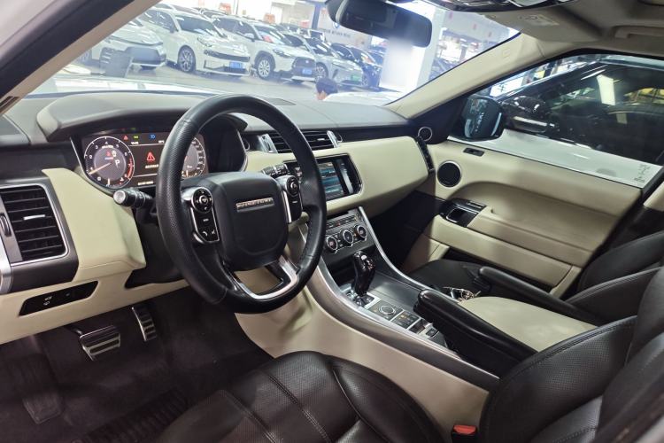 Used Land Rover Range Sport 2014 3.0 SC V6 HSE DYNAMIC Interior 6
