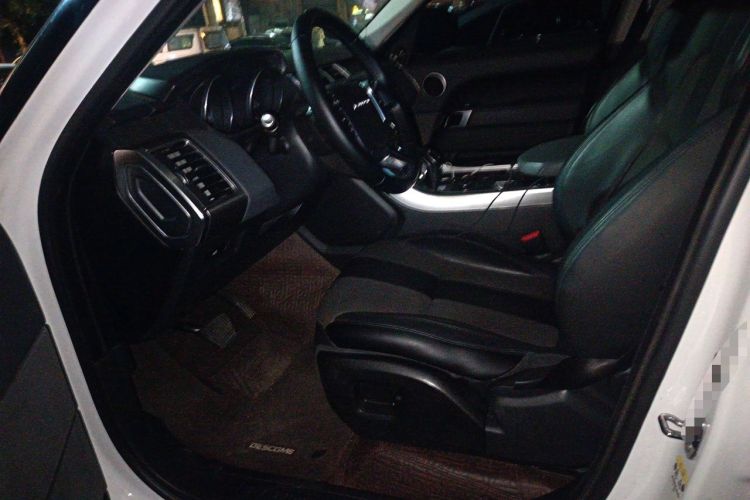 Used Land Rover Range Sport  Left Front Seat