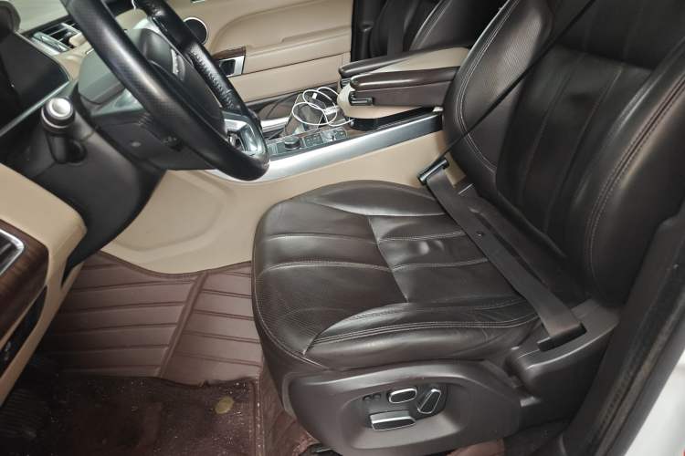 Used Land Rover Range Sport  Left Front Seat