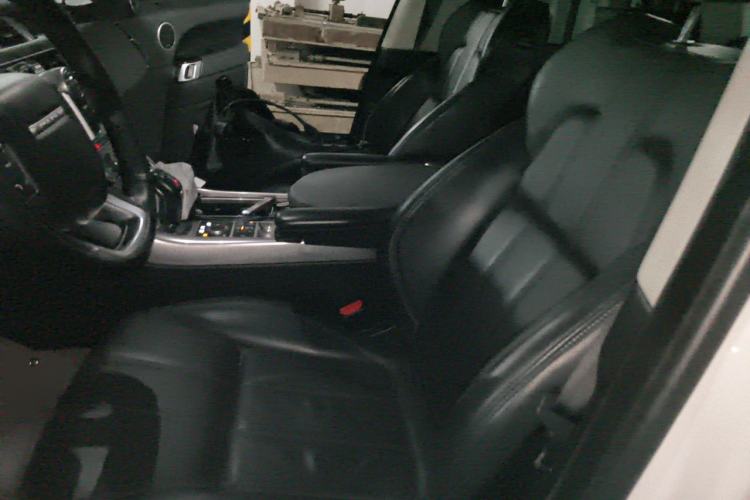 Used Land Rover Range Sport 2014 3.0 SC V6 HSE Left Front Seat
