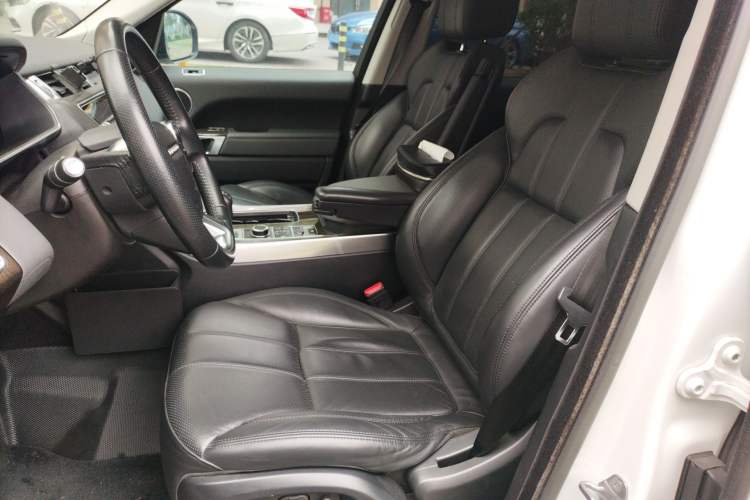 Used Land Rover Range Sport 2014 3.0 SC V6 HSE DYNAMIC Left Front Seat