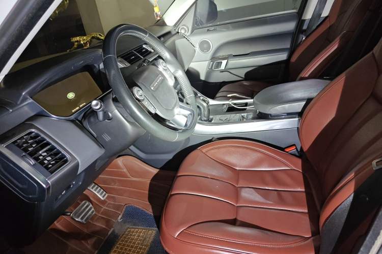 Used Land Rover Range Sport 2014 3.0 SC V6 HSE DYNAMIC Left Front Seat