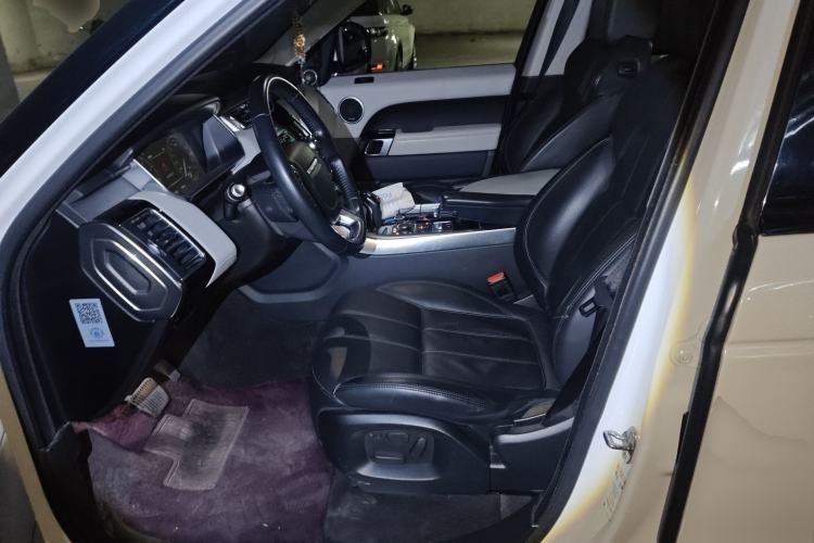 Used Land Rover Range Sport 2014 3.0 SC V6 HSE Left Front Seat