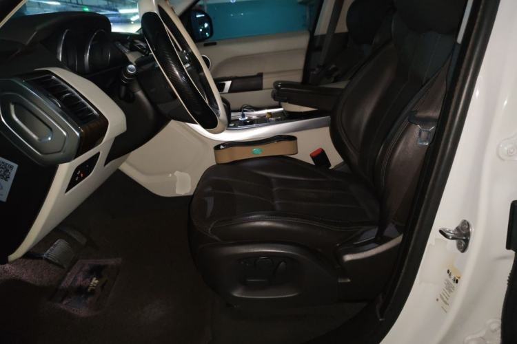 Used Land Rover Range Sport 2014 3.0 SC V6 HSE Left Front Seat