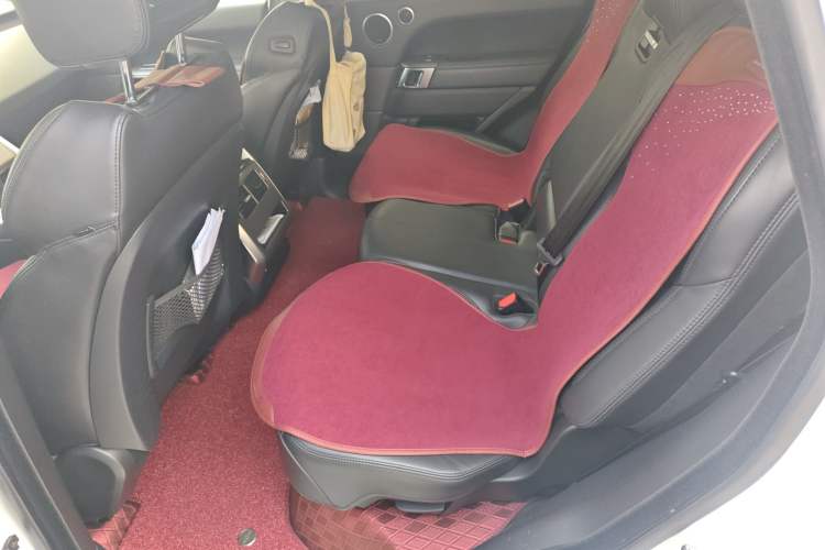 Used Land Rover Range Sport 2014 3.0 SC V6 HSE Left Rear Seat