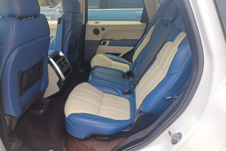 Used Land Rover Range Sport 2014 3.0 SC V6 HSE Left Rear Seat