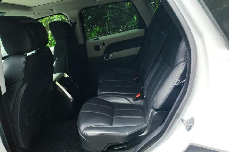 Used Land Rover Range Sport 2014 3.0 SC V6 HSE DYNAMIC Left Rear Seat