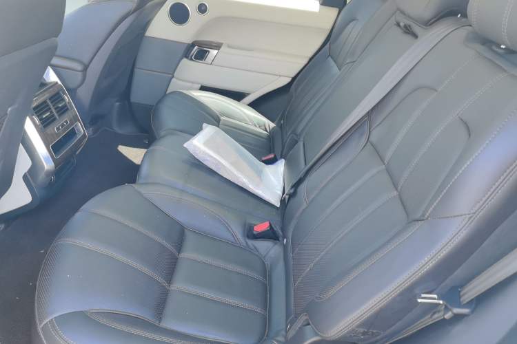 Used Land Rover Range Sport 2014 3.0 V6 SC Gasoline Version HSE Left Rear Seat
