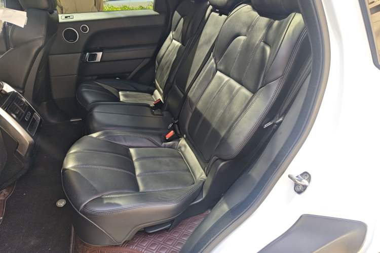 Used Land Rover Range Sport 2014 3.0T V6 Gasoline Version U.S. Specification Left Rear Seat