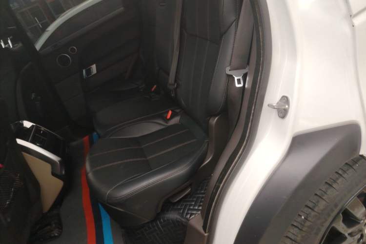 Used Land Rover Range Sport 2014 3.0 SC V6 HSE Left Rear Seat