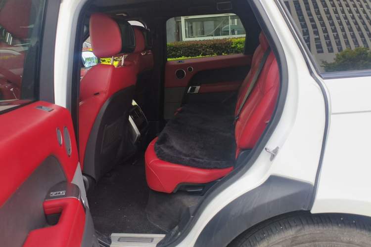 Used Land Rover Range Sport 2014 3.0 SC V6 HSE DYNAMIC Left Rear Seat