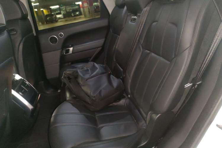 Used Land Rover Range Sport 2014 3.0 SC V6 HSE DYNAMIC Left Rear Seat