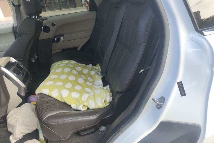 Used Land Rover Range Sport 2014 3.0 SC V6 HSE Left Rear Seat