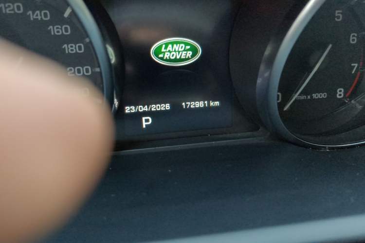 Used Land Rover Range Sport 2014 3.0 SC V6 HSE DYNAMIC Odometer Close Up
